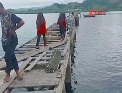 Jembatan Penghubung di Desa Dudepo Rusak Parah, Warga Minta Pemda dan Aleg Bertindak