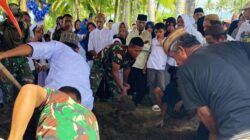 Yonif TP 824/MO’E’A Bantu Proses Pemakaman Warga Desa Duwanga